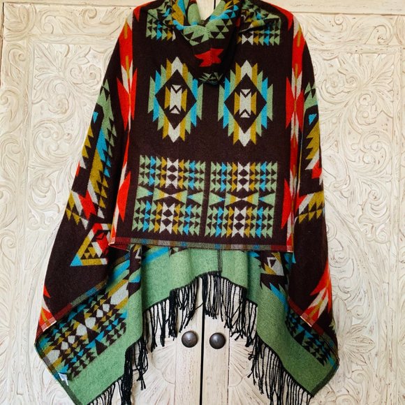 Bohemian Tribal Hooded Poncho - Picture 2 of 4